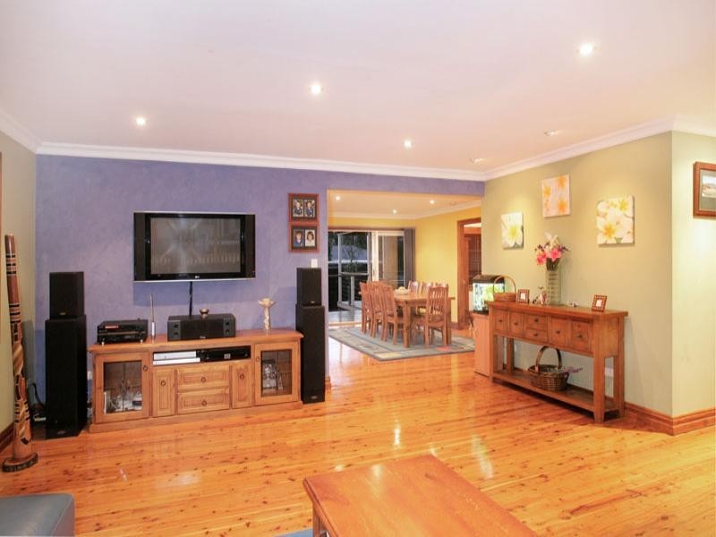 15 Ithaca Street, Bateau Bay NSW 2261