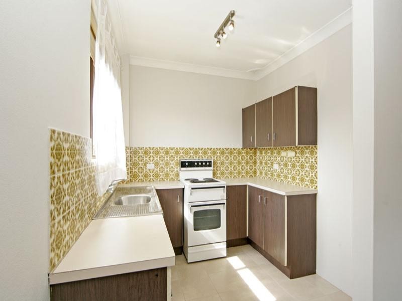 4/27 George Street, East Gosford NSW 2250