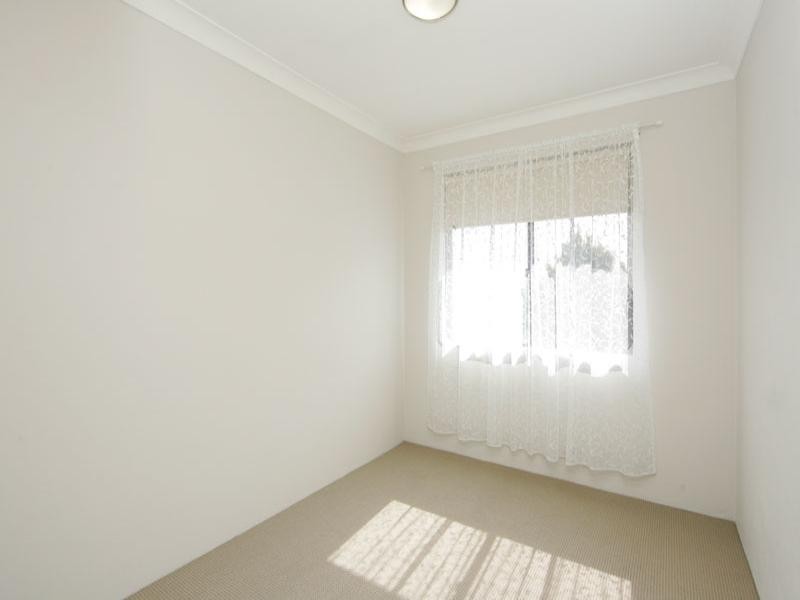 4/27 George Street, East Gosford NSW 2250