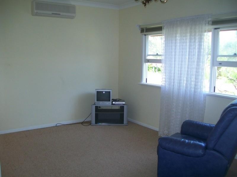 2 Harbour Street, Bateau Bay NSW 2261