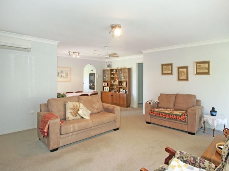 4 Hibiscus Close, Bateau Bay NSW 2261