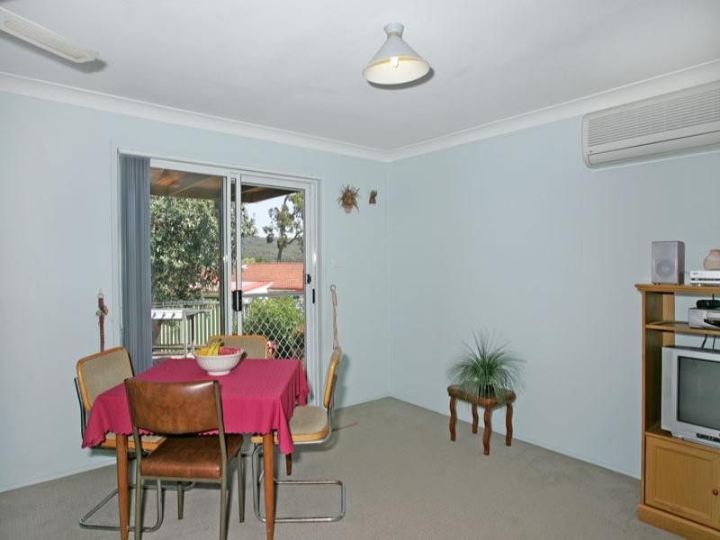 4 Hibiscus Close, Bateau Bay NSW 2261