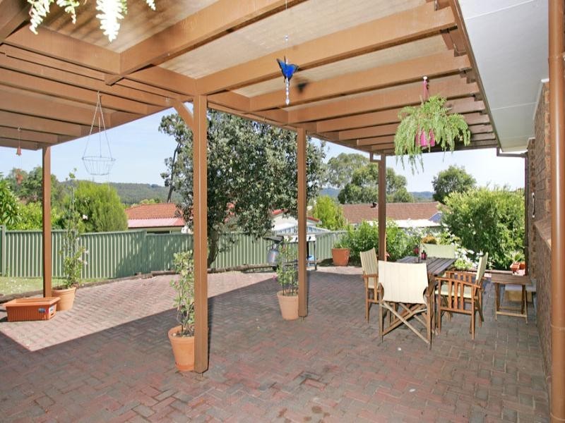 4 Hibiscus Close, Bateau Bay NSW 2261