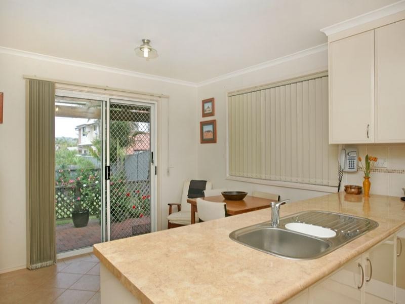155 Cresthaven Avenue, Bateau Bay NSW 2261