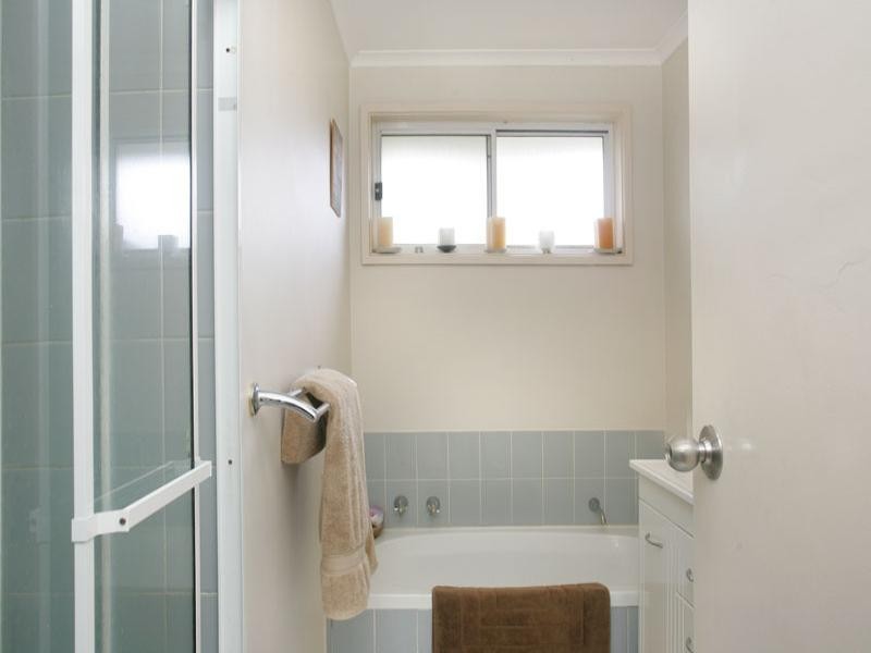 155 Cresthaven Avenue, Bateau Bay NSW 2261