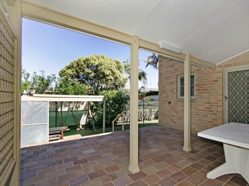 43 Bondi Road, The Entrance North NSW 2261