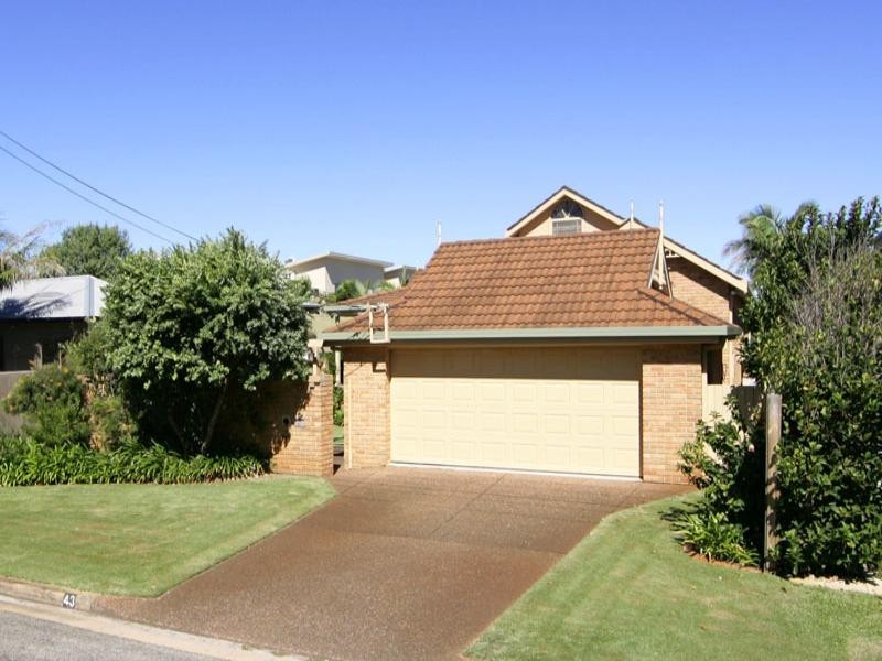 43 Bondi Road, The Entrance North NSW 2261