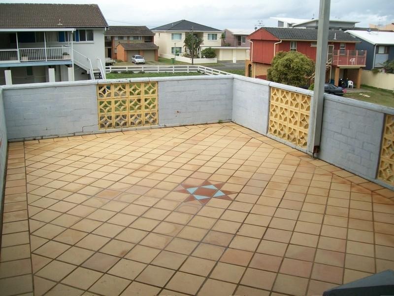 2/34 Wilfred Barrett Drive, The Entrance North NSW 2261