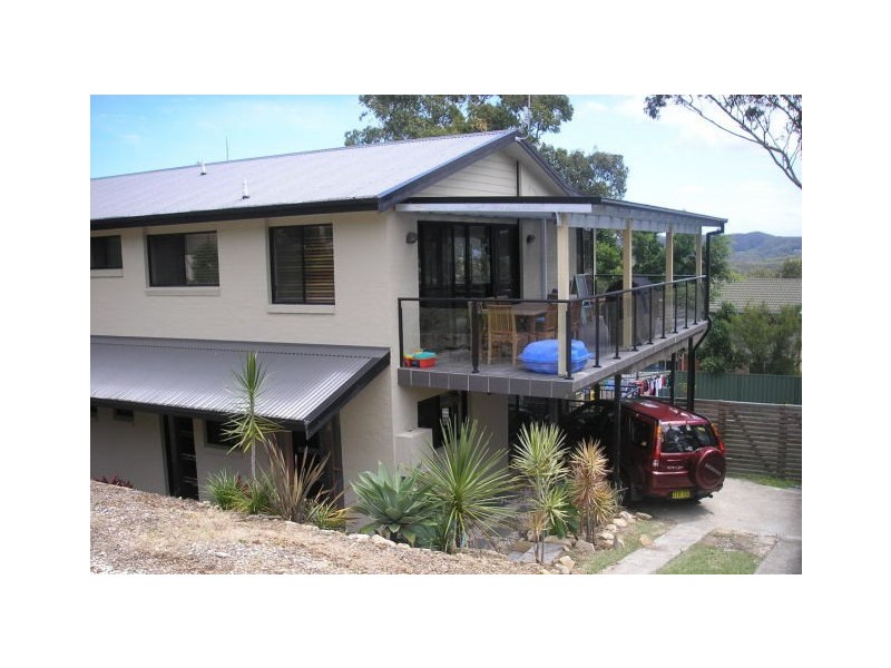 19 Rickard Street, Bateau Bay NSW 2261
