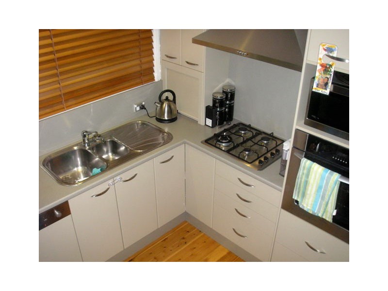 19 Rickard Street, Bateau Bay NSW 2261