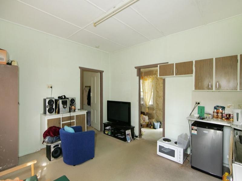 141 Bateau Bay Road, Bateau Bay NSW 2261