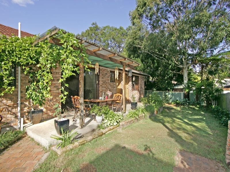 16 Marlowe Road, Bateau Bay NSW 2261