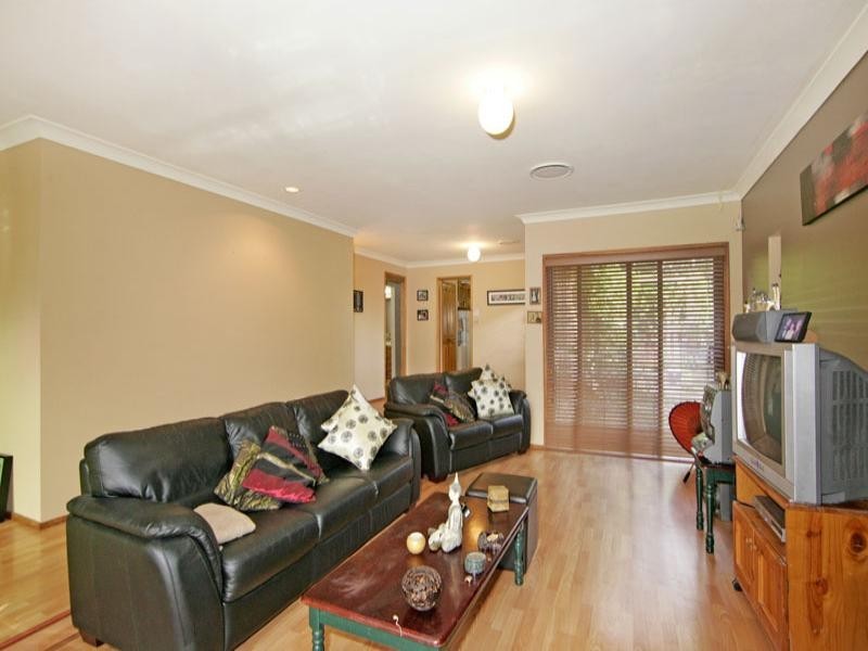 16 Marlowe Road, Bateau Bay NSW 2261