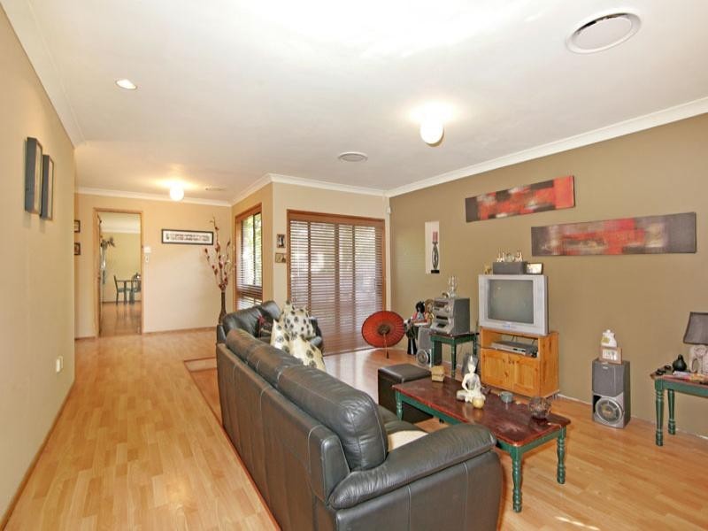 16 Marlowe Road, Bateau Bay NSW 2261