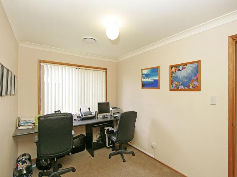 16 Marlowe Road, Bateau Bay NSW 2261