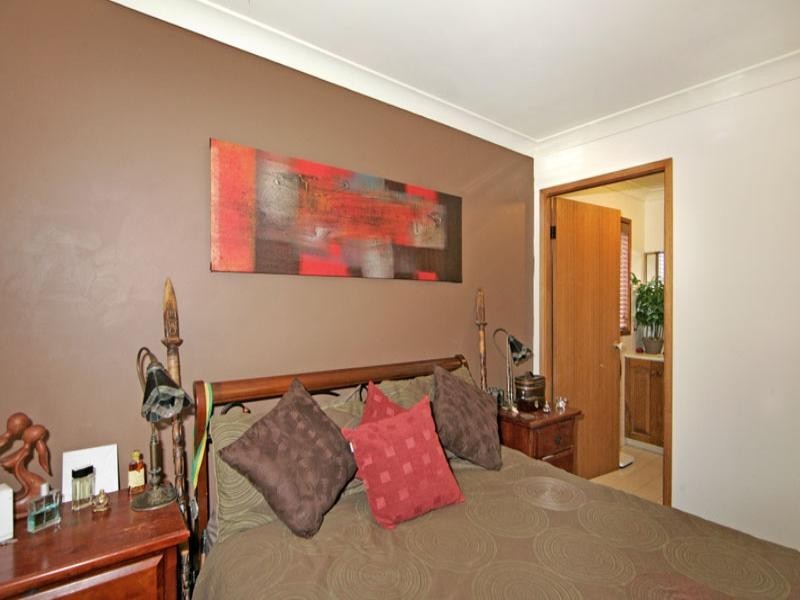 16 Marlowe Road, Bateau Bay NSW 2261