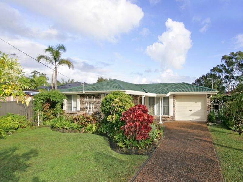 2 Compass Close, Bateau Bay NSW 2261