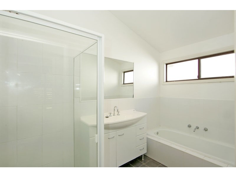 9 Vista Parade, Bateau Bay NSW 2261