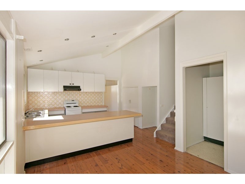 9 Vista Parade, Bateau Bay NSW 2261