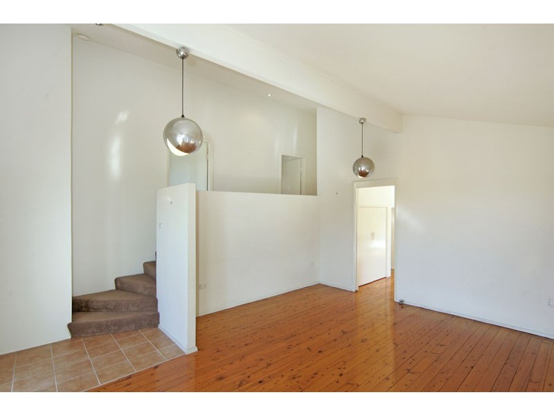 9 Vista Parade, Bateau Bay NSW 2261