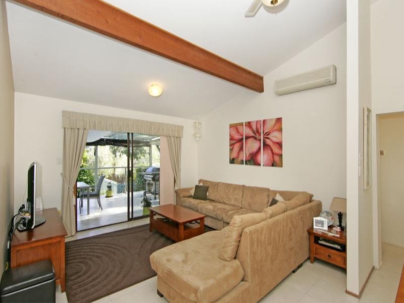 50 Premier Way, Bateau Bay NSW 2261