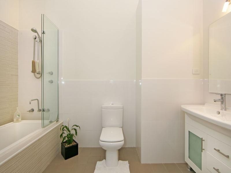 50 Premier Way, Bateau Bay NSW 2261