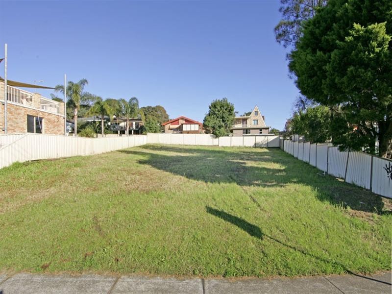 571 The Entrance Road, Bateau Bay NSW 2261