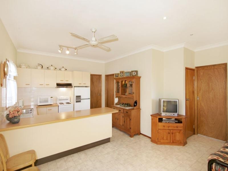 60 Oaks Avenue, Shelly Beach NSW 2261