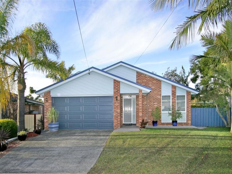 10 Charlotte Close, Bateau Bay NSW 2261