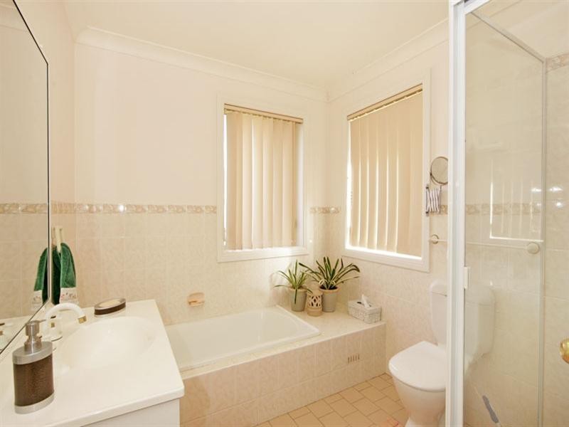 1/1 Montana Place, Bateau Bay NSW 2261