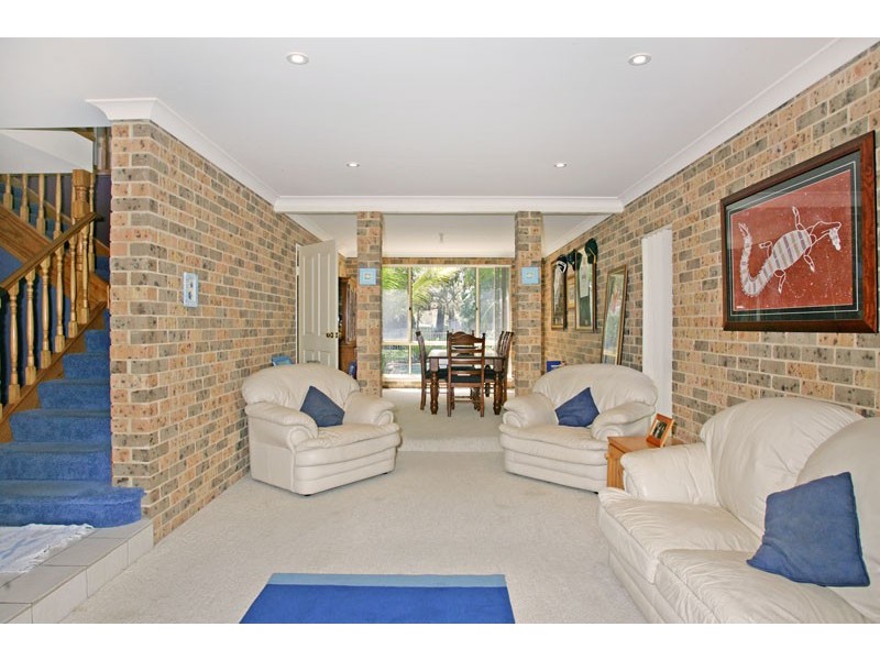 2 Guyagal Street, Bateau Bay NSW 2261