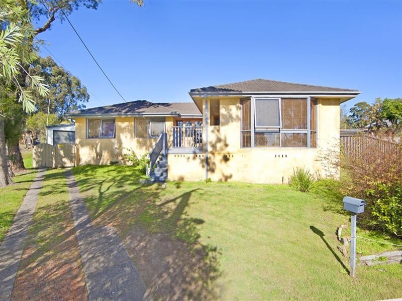 7 Banks Close, Bateau Bay NSW 2261