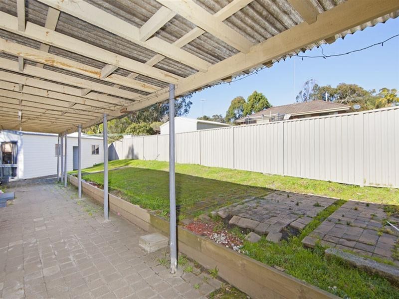 7 Banks Close, Bateau Bay NSW 2261