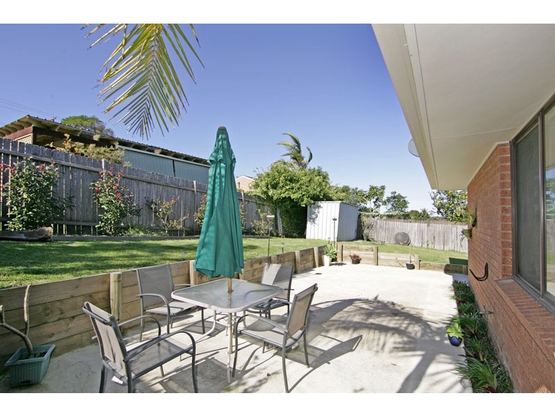 10 Waite Street, Bateau Bay NSW 2261