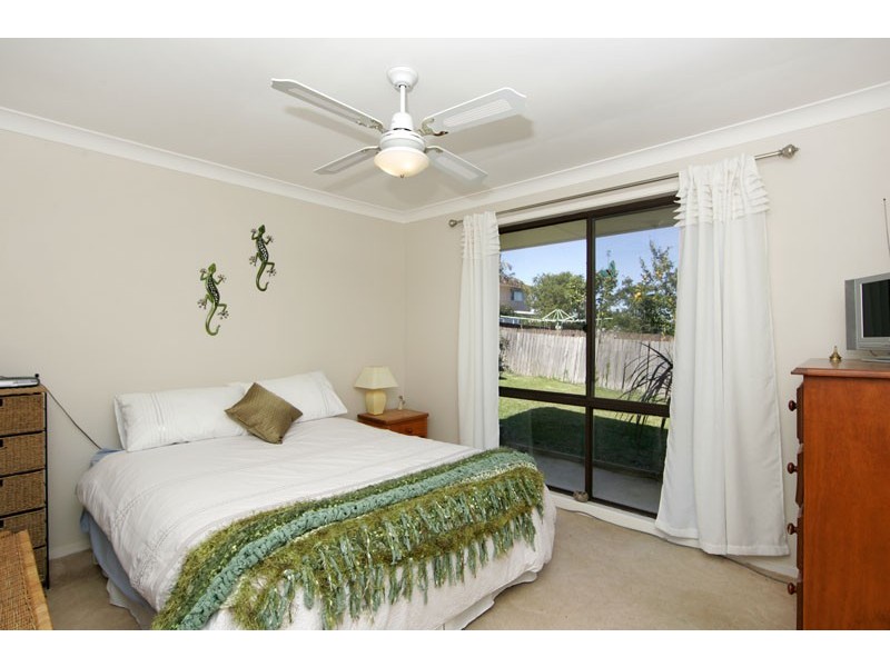 10 Waite Street, Bateau Bay NSW 2261