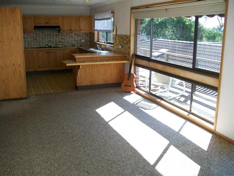 30 Promenade Avenue, Bateau Bay NSW 2261