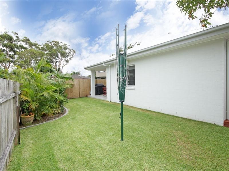 5 Bateau Bay Road, Bateau Bay NSW 2261