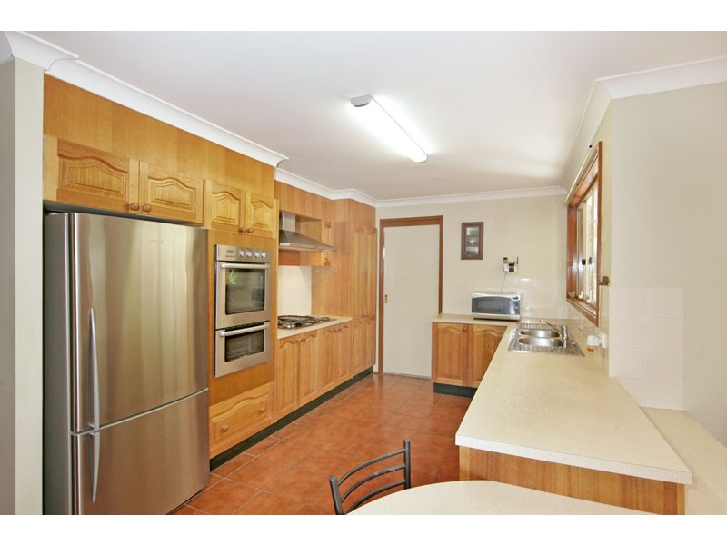 5 Augustus Place, Bateau Bay NSW 2261