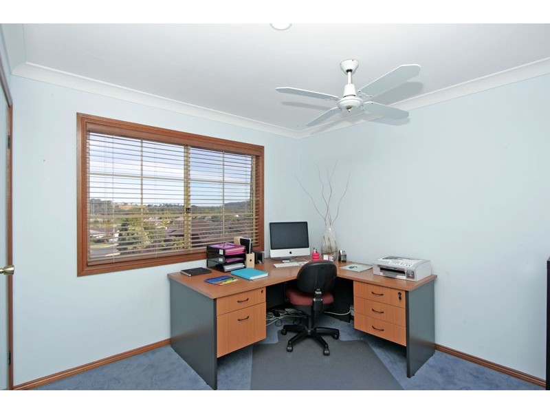 5 Augustus Place, Bateau Bay NSW 2261