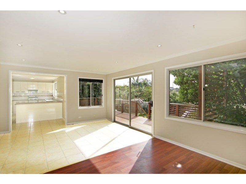 104 Cresthaven Avenue, Bateau Bay NSW 2261