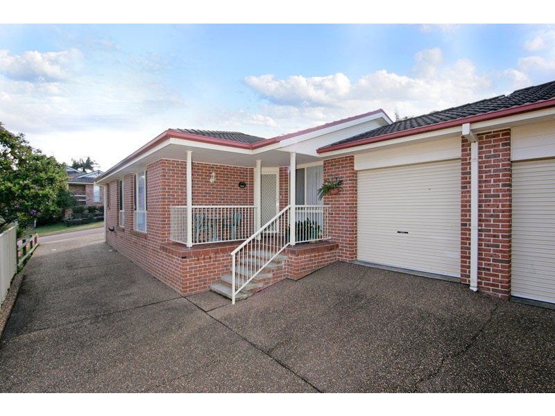 1/1 Montana Place, Bateau Bay NSW 2261