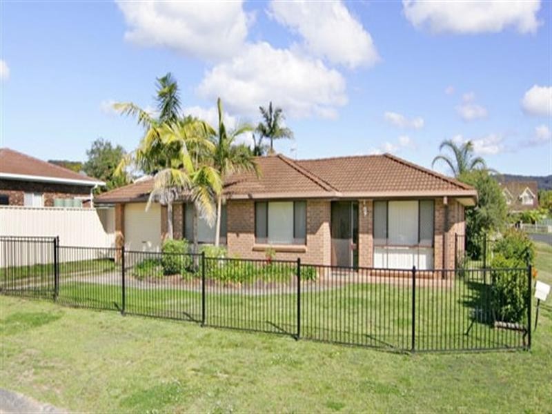2 Sir Joseph Banks Drive, Bateau Bay NSW 2261