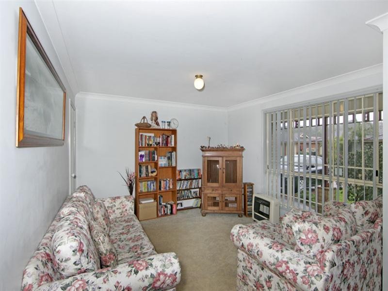 19 Kathleen Court, Berkeley Vale NSW 2261