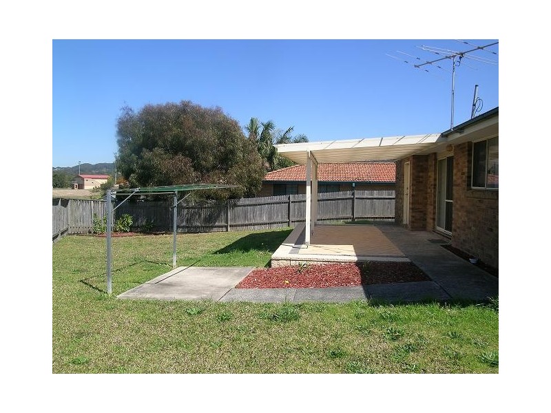 18 Adrian Close, Bateau Bay NSW 2261