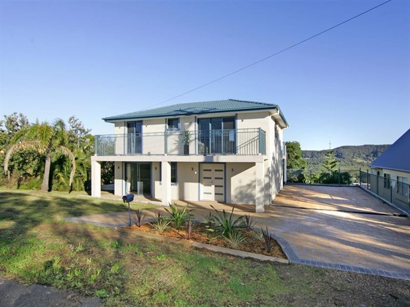 1 Yumbool Close, Forresters Beach NSW 2260