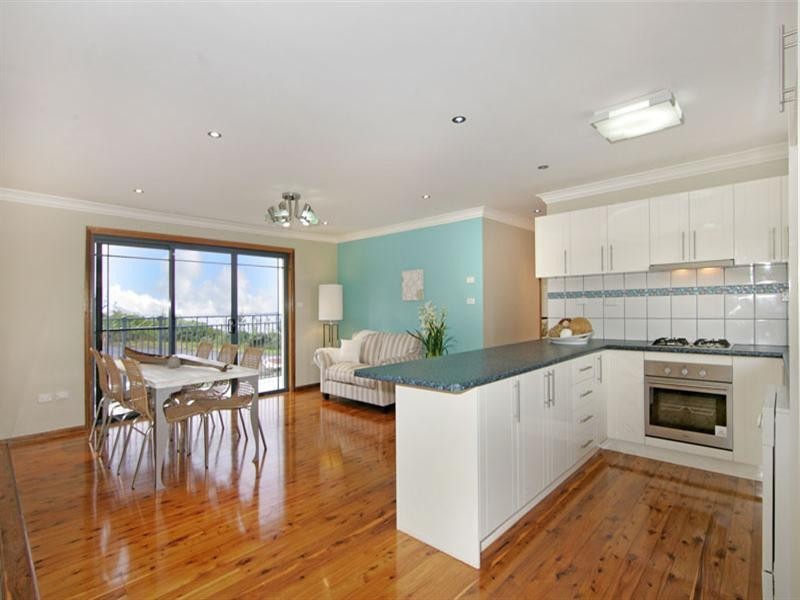 1 Yumbool Close, Forresters Beach NSW 2260