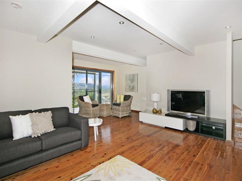 1 Yumbool Close, Forresters Beach NSW 2260