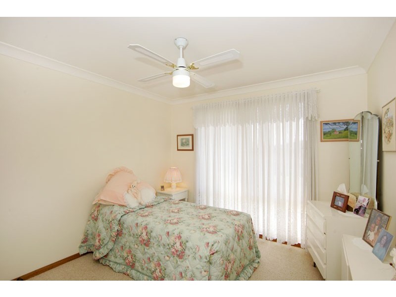 8 Carnation Close, Bateau Bay NSW 2261