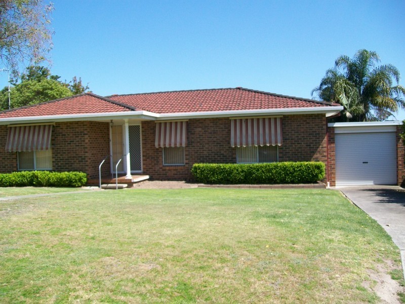 13 Premier Way, Bateau Bay NSW 2261