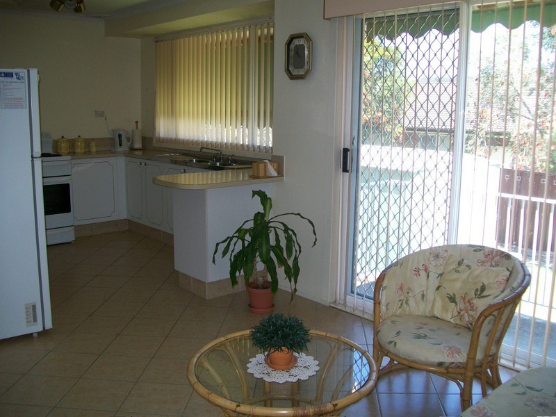 13 Premier Way, Bateau Bay NSW 2261